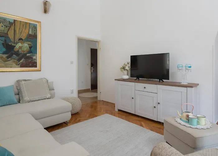Beachfront 3*