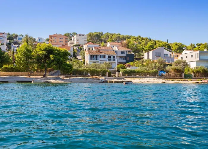 Beachfront 3* Okrug Gornji