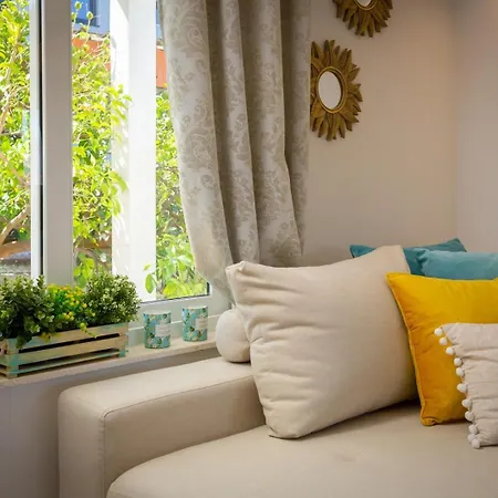 Konukevi Beachfront 3*