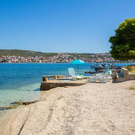 Pensjonat Beachfront Okrug Gornji